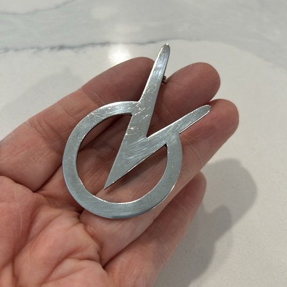 Artisan Made Sterling Silver Pin/Brooch - Picture 7 of 7